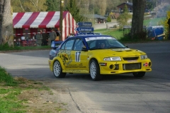 395513_220922941328352_212665550_n